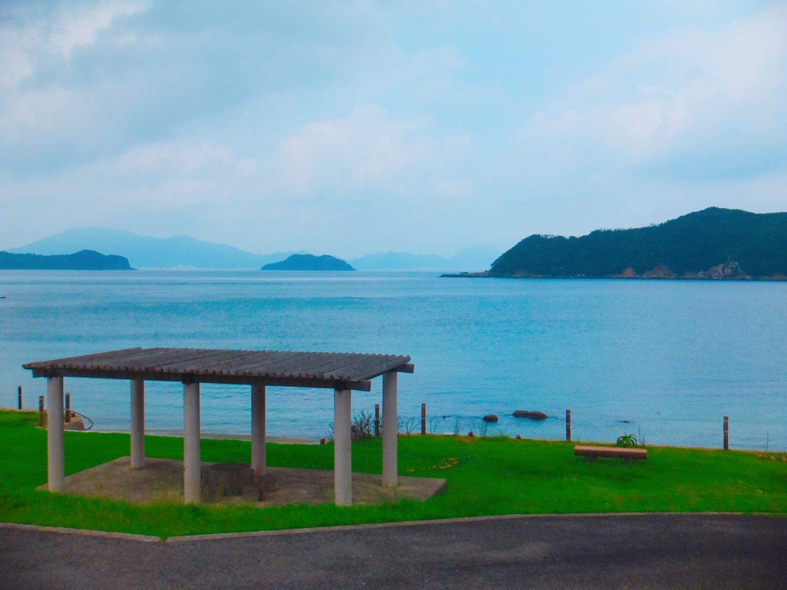 轆轤(ろくろ)島