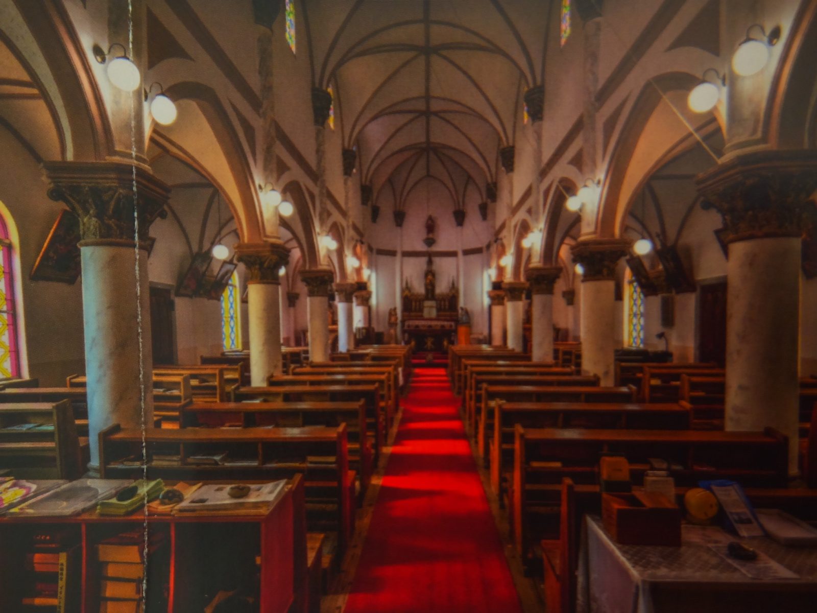 浜脇教会の内部