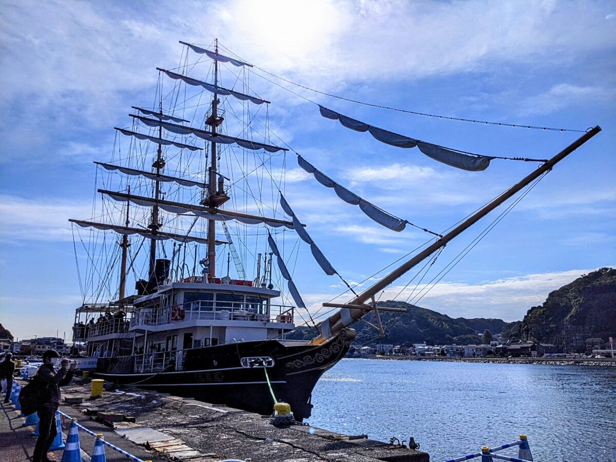 期間限定！大型帆船でめぐる浦賀『咸臨丸クルーズ』（横須賀市） | シ
